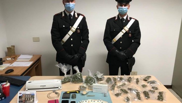 Parma, rubavano orologi con la tecnica dell'abbraccio: quattro donne denunciate