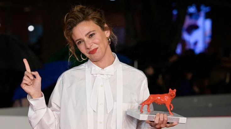 “Gli occhi degli altri” di Andrea De Sica: “Il sesso smaschera tutto, anche il potere”
