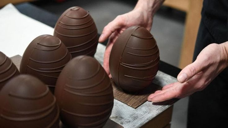 Il prezzo del cacao vola sopra 10mila dollari. Le mani della finanza dietro i nuovi record