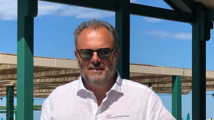 Versilia: addio a Roberto Santini, titolare dello storico Bagno Piero, meta dei vip