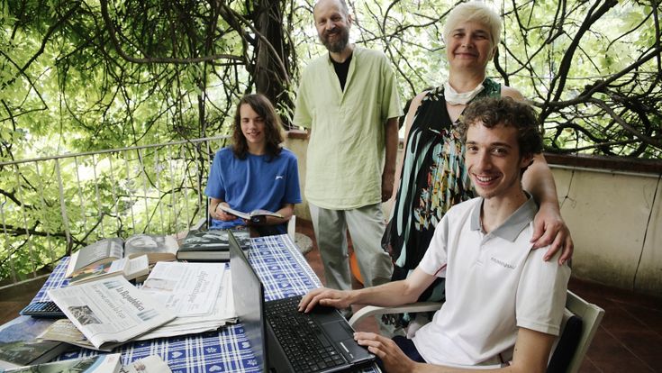 Le famiglie del "fai-da-te". "In salotto si studia di più"