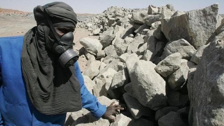 Niger, la scelta di proteggere l’uranio dagli stranieri. Ma la grande ricchezza non è per tutti