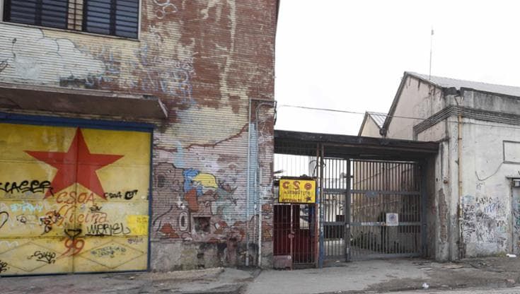 Officina 99, i carabinieri al sindaco di Napoli: “Valutare subito lo sgombero coatto centro sociale”