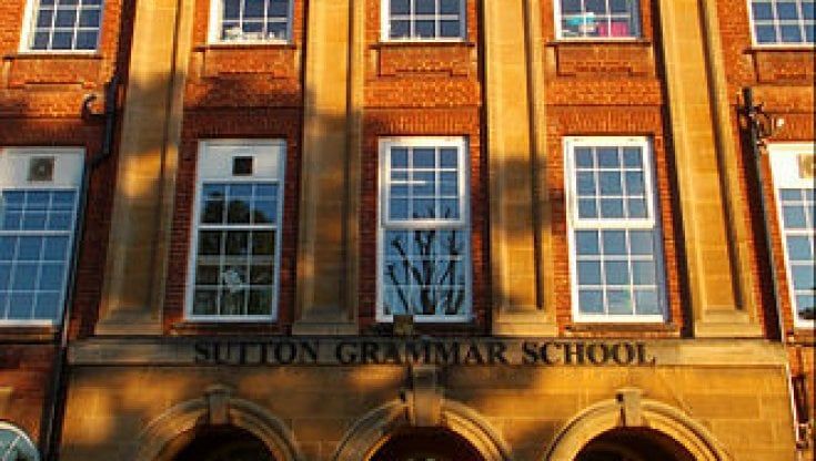 Latino anche nelle scuole statali britanniche: "Non deve essere appannaggio solo degli istituti d'élite"