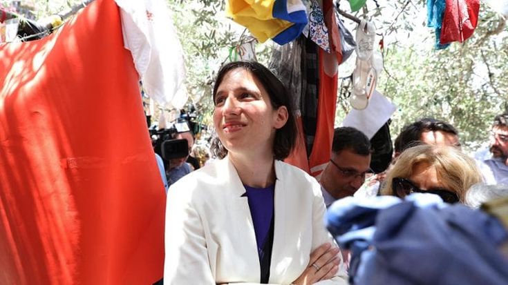 Schlein, il video anti Vox (e anti Meloni) per i socialisti di Spagna: “In Italia conosciamo bene i danni dell’estrema destra”