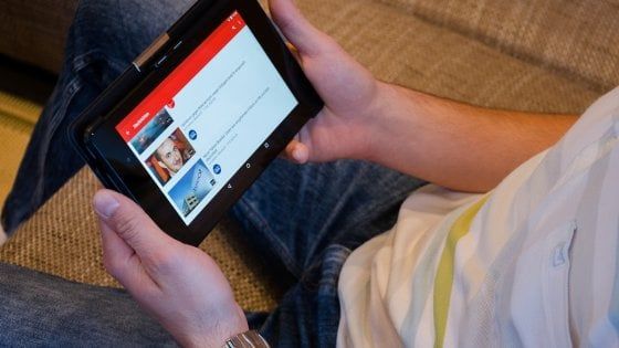 Anche Youtube ora monitora il tempo che passi a guardare video