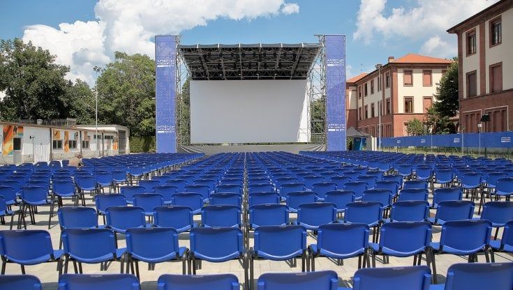 Europei di calcio, a Milano tutti a tifare azzurri davanti ai maxi-schermi ma con la mascherina