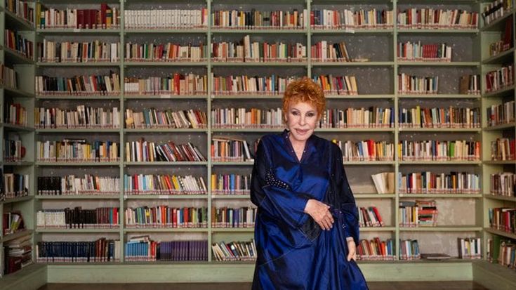 Ornella Vanoni, il bruco è diventato farfalla: “In questo momento mi sento molto amata. Cosa mi manca? Cantare con Sting”