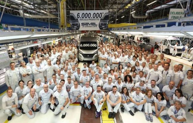 Sei milioni di veicoli prodotti, la fabbrica della Sevel in festa