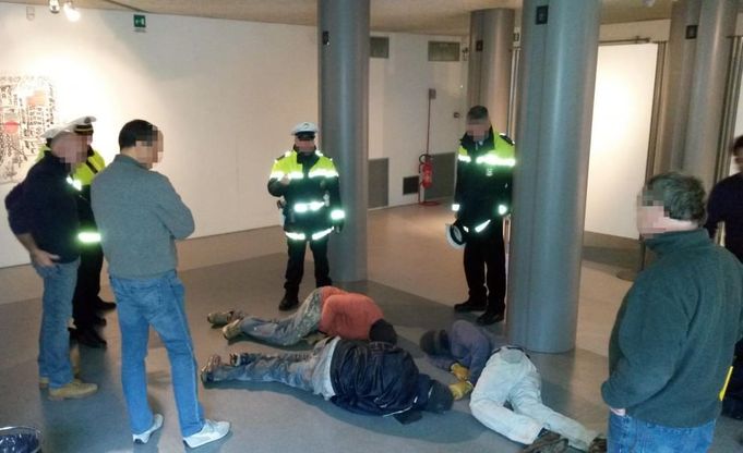 Padova, opere d'arte scambiate per clochard: intervengono i vigili