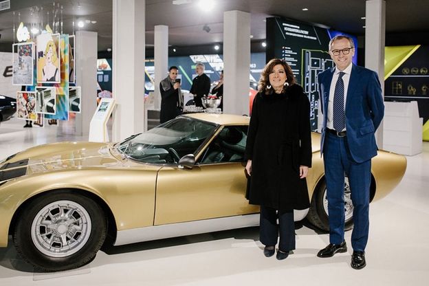 Il Presidente del Senato in visita alla Lamborghini