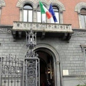"Non riconosco lo Stato, e quindi mio figlio non deve essere vaccinato". Ma i giudici del Tar gli danno torto 