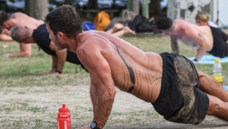 Ginnastica militare nelle palestre delle scuole. Critiche e interrogazione a Palazzo Vecchio