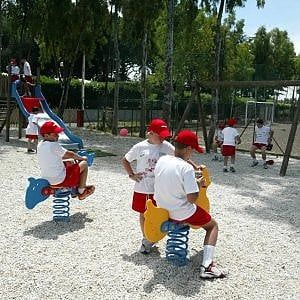 Liguria, ripartono i centri estivi: tennis e ping pong gli sport anti contagio