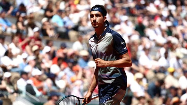 Sonego, esordio vincente al Roland Garros: battuto Humbert. Alcaraz sul velluto