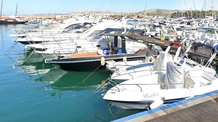 Acqua per gli yacht in piena crisi idrica. Con l’ok della Regione Siciliana