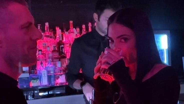 Elodie, a Sanremo 2023 la notte s'infiamma per la presentazione della sua nuova serie