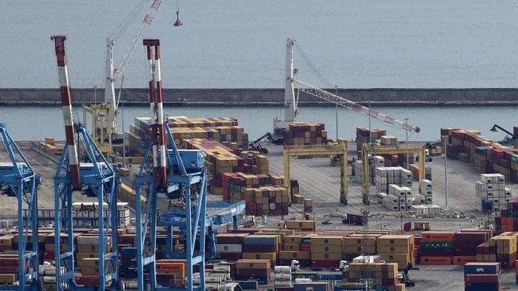 Delrio: “Porti privati? Sarebbe l’anarchia. Il governo è confuso”