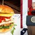 Elezioni Usa, pollo per Hillary e manzo per Trump: sfida a colpi di hamburger