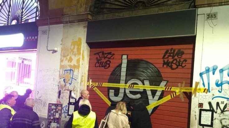 Movida, controlli a tappeto nelle discoteche e nei night: sigilli al Jey jazz club in via Ostiense