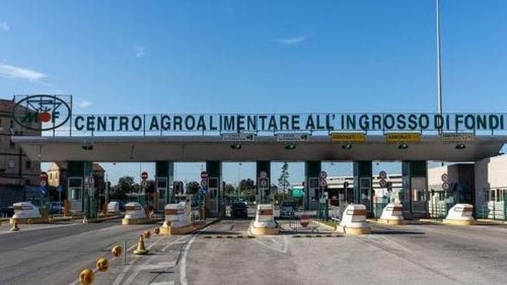 Lavoratori costretti a restituire parte dello stipendio, società allontanata dal Mof di Fondi