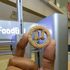 Riciclare la plastica, trasformandola in biscotti