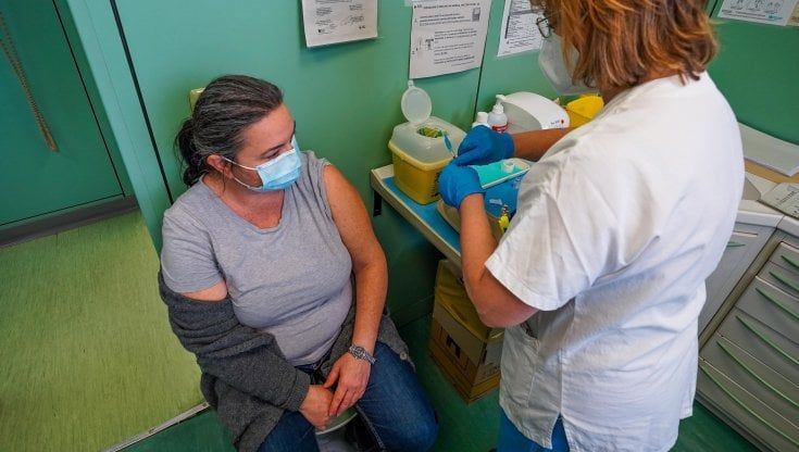 Vaccini, stock arrivato “Dieci milioni al mese” l’obiettivo di ReiThera 