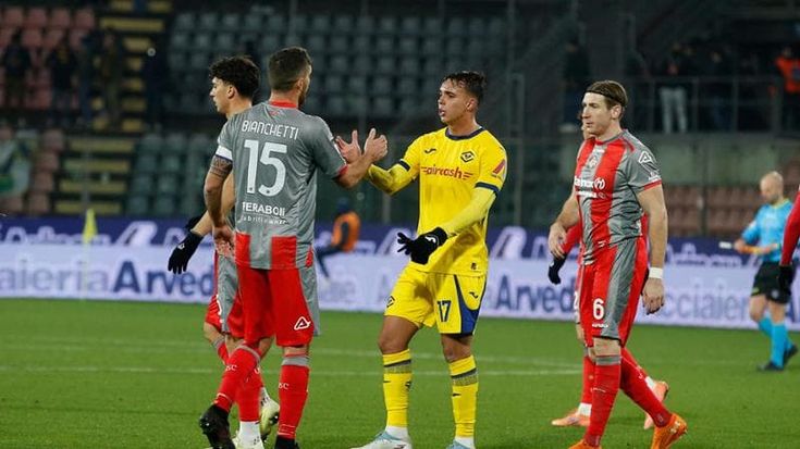 Cremonese e Verona non si fanno male: 0-0 allo Zini