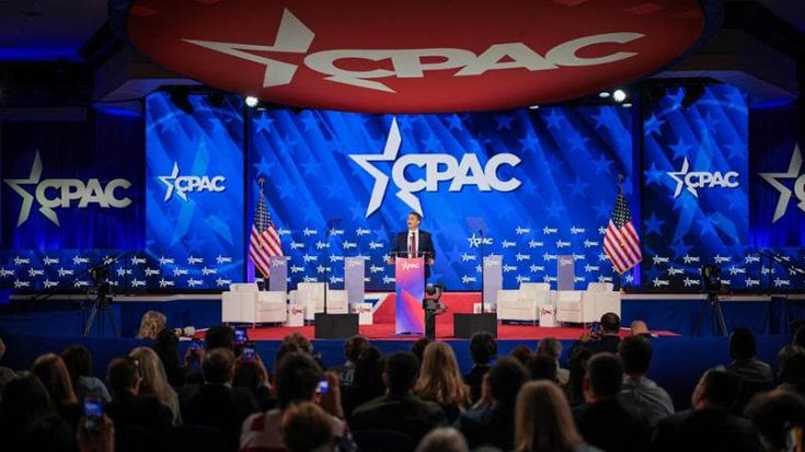 Cpac in Texas, la base Maga dice no alla guerra in Iran. Così Trump si gioca la presidenza