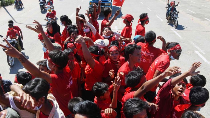 Myanmar alle urne, ma Aung San Suu Kyi non garantisce la libertà