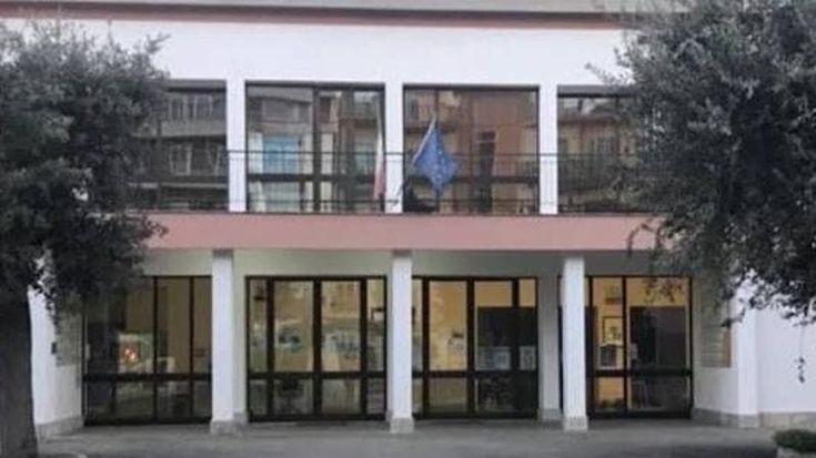 "Troppi bocciati in questo liceo”, a Nardò genitori in rivolta dopo le prove di recupero