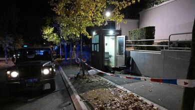 Belgrado, aggressione all'ambasciata israeliana: 'Attentato terroristico'