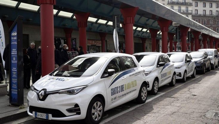 Car sharing elettrico, a Milano sbarca E-Vai
