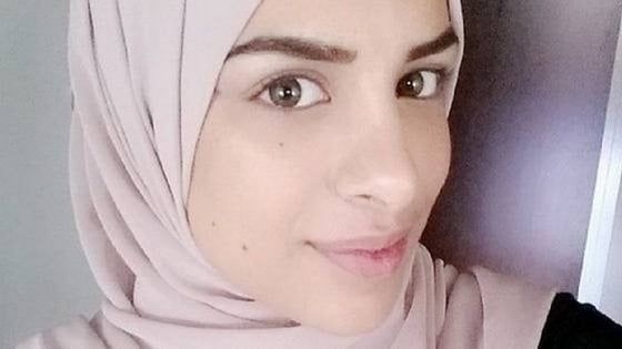 Svezia, rifiuta di stringere la mano a un uomo. Azienda interrompe il colloquio e lei vince la causa 