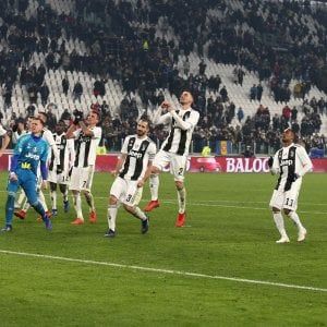 Juventus, Allegri non si accontenta: "Non facciamoci andare di traverso il pranzo di Natale"