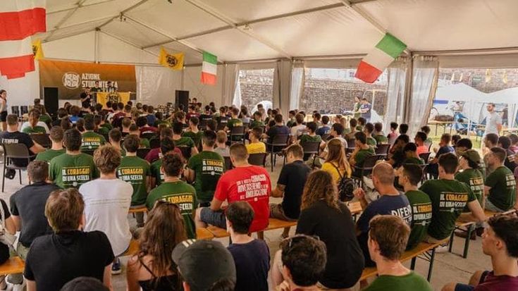 Gioventù Nazionale: campi estivi paramilitari e mito nazi-fascista. Chi sono i militanti meloniani omaggiati dal Tg1
