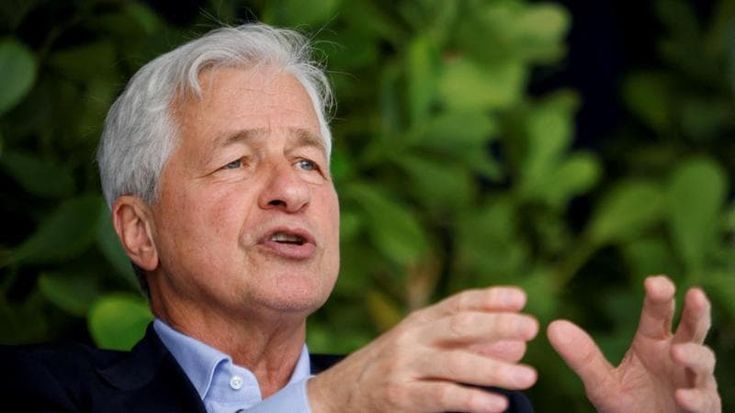 Jp Morgan, quando un Ceo vende invece di comprare le proprie azioni