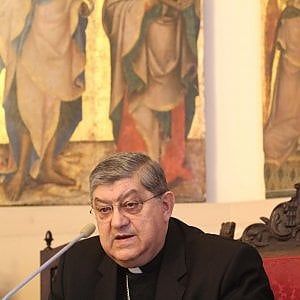 Festini con preti, la Curia sospende il parroco di Santa Maria degli Angeli