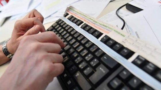 Precari e sottopagati: Fnsi e Aser in piazza a Parma a sostegno dei giornalisti 