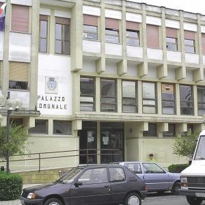 Arrestati sindaco ed ex di San Pietro Vernotico: "Portarono al fallimento la società di riscossione delle tasse"
