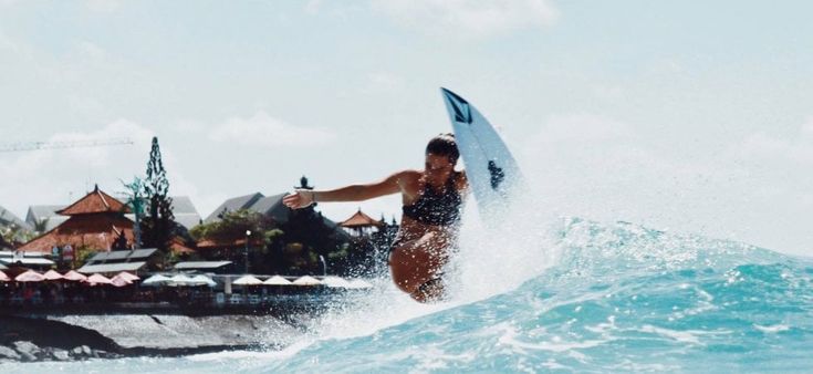 Sorelle d'Italia, Giada Legati: “Mi alleno a Bali, è un paradiso e non ci sono squali...  Aspetto l'onda giusta per Tokyo 2020”