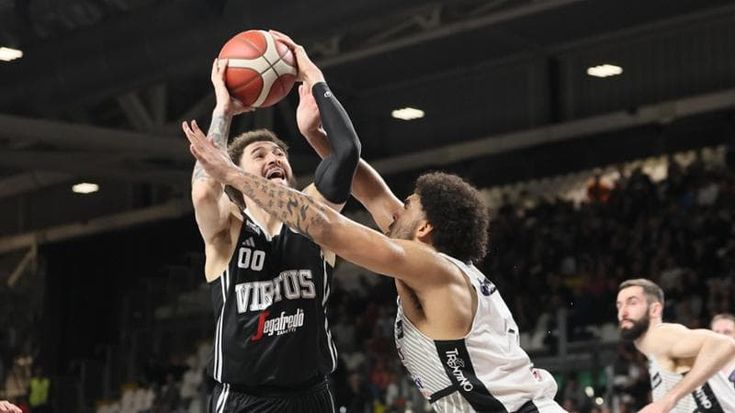 La Virtus scalza Trento dalla vetta