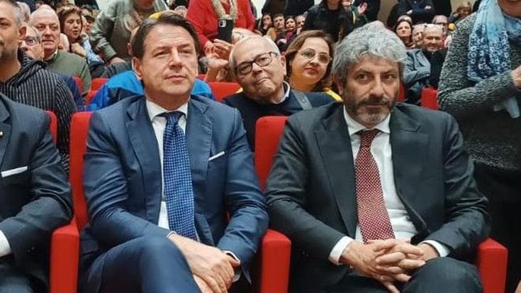Regionali, Conte a tappe forzate: “Dalla destra proposte disperate”. Domani comizio con Elly Schlein