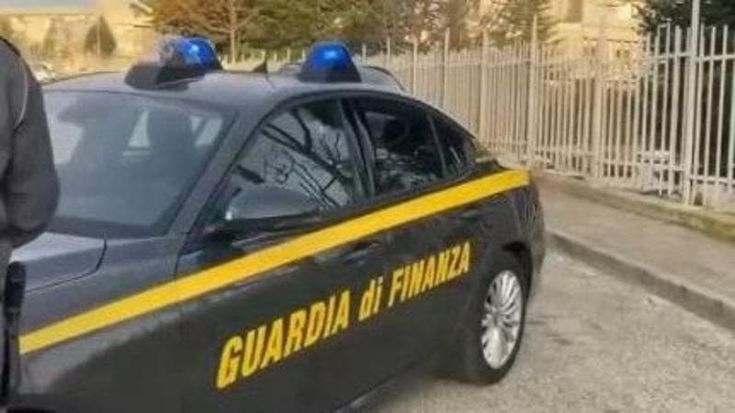 Idroscalo, blitz nell’ex tipografia del Giornale di Ostia: smantellata centrale di spaccio