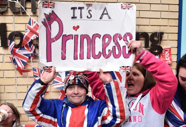 Londra, ore 8.34: nasce la Royal Baby, la festa e il totonomi