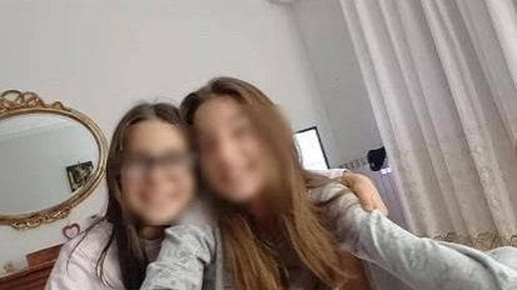 Sorelle ritrovate, una videochiamata incastra la madre Valentina. La procura: “Amore malato”