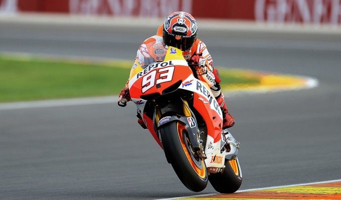 MotoGp, Valencia: ancora una pole per Marquez. Poi Lorenzo, Rossi quarto