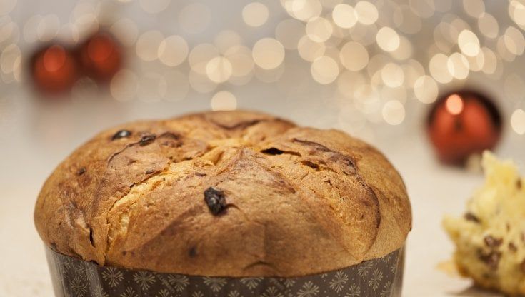 Natale, gli italiani amano il panettone artigianale: un acquisto su due è in pasticceria