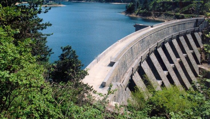 Cercansi gestori per le dighe torinesi. Iren le mette sul piatto 300 milioni per mantenere il controllo