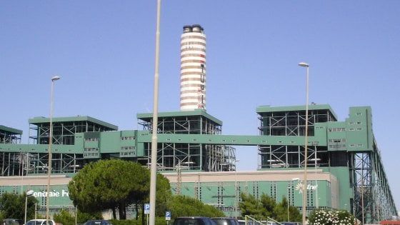 Brindisi, tangenti per gli appalti nella centrale Enel di Cerano: ecco gli 8 indagati a rischio processo